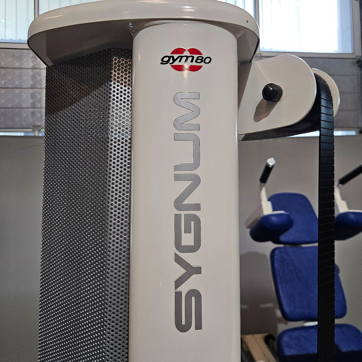 Gym80 Med80 3283 Seated - Supine Leg Press, 180kg weight stack, adjustable leg press, color white, used - refurbished condition