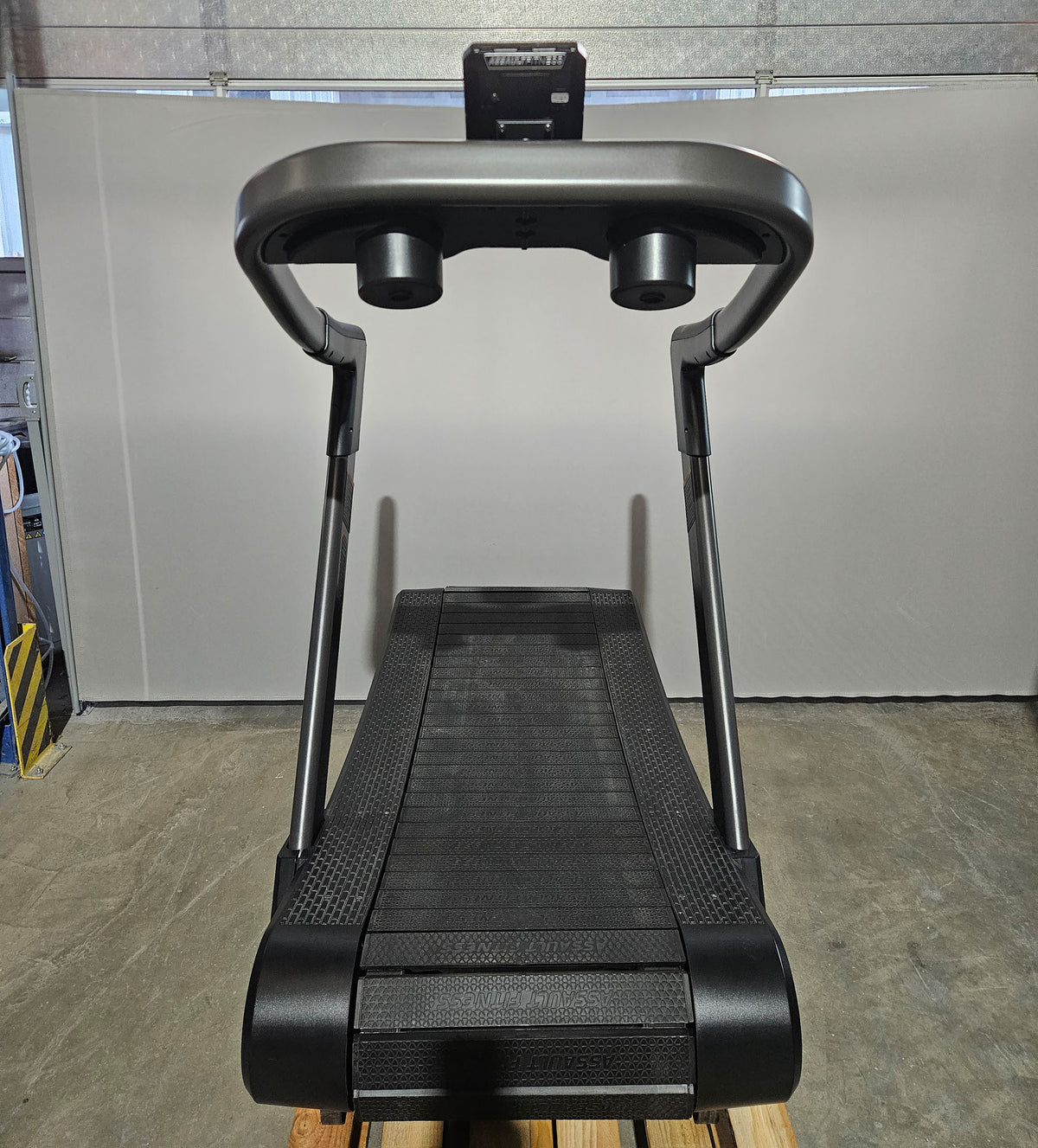 Assault Runner Elite, Curved Lamellen Laufband, mit Display, Farbe Schwarz, gebraucht - geprüfter Zustand