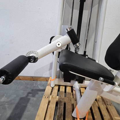 Gym80 Sygnum Seated Leg Extension 3001, Strength Training Machine, Frame Color White, Used - Refurbished Condition