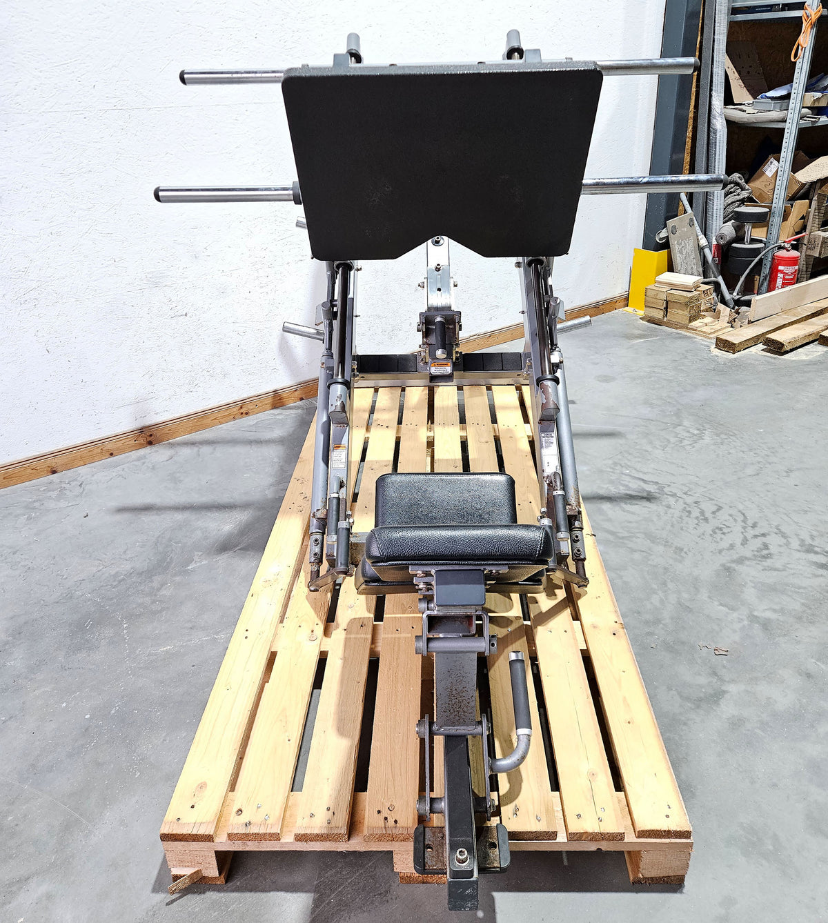 Hammer Strength Plate loaded linear Leg Press, Beinpresse 45° mit Scheibenaufnahme, extrem stabil, Farbe Silber, gebraucht - geprüfter technischer Zustand mit optischen Gebrauchsspuren