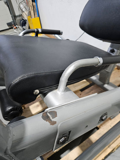 Steelflex Plate Load Isolateral Beinstrecker PLLE, gebraucht - mit Gebrauchsspuren