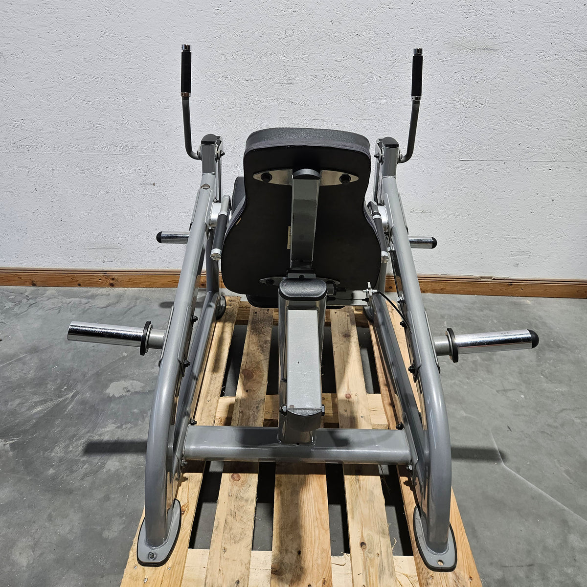 Steelflex Plate Load Isolateral Beinstrecker PLLE, gebraucht - mit Gebrauchsspuren