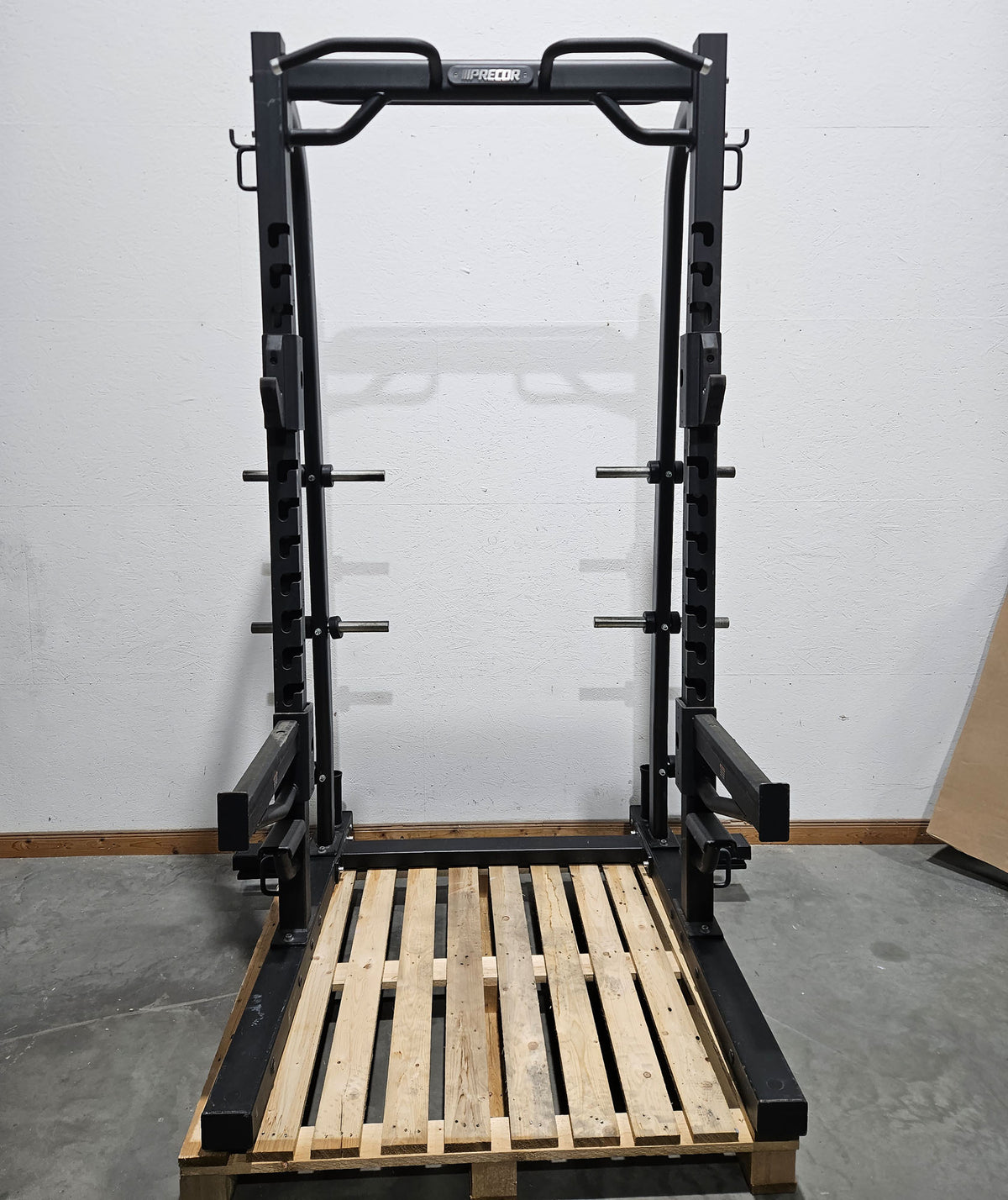 Precor Half Rack inkl. Bodenplattform, Abwurfplattform aus Gummi und Holz, Discovery Series, Ähnlich Full Power Rack, gebraucht - geprüfter Zustand mit optischen Gebrauchsspuren
