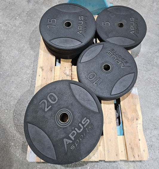 Set 100kg Bumper Plates von Apus Sports - 2x 20kg, 2x 15kg, 2x 10kg und 2x 5kg, Hantelscheiben 50mm Durchmesser aus Granulat gepresst in Schwarz, gebraucht - mit Gebrauchsspuren