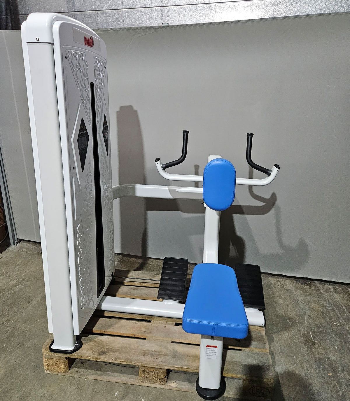 DankSport Rowing Machine with Chest Support, Row, Color White, used - exhibition model