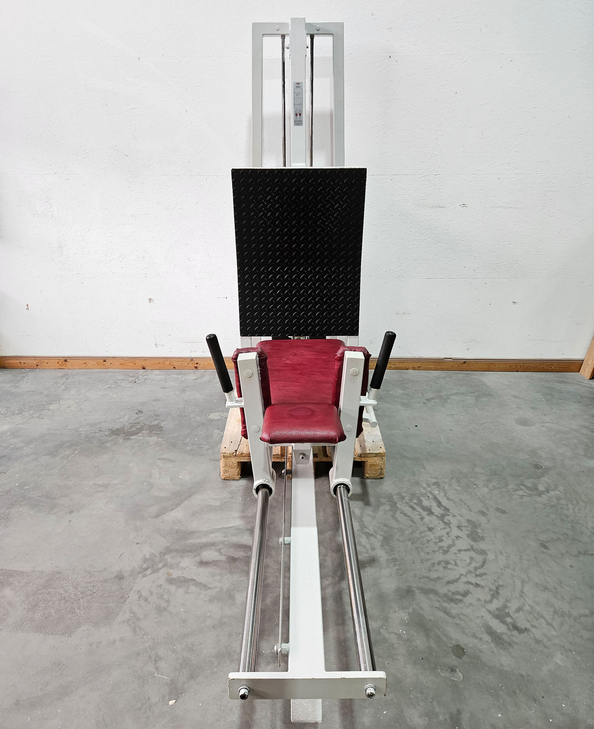 Gym80 Beinpresse liegend, Leg Press lying, 213kg Gewichtsblock, Oldschool Bodybuilding Kraftgerät - Rahmenfarbe Weiß, gebraucht mit Gebrauchsspuren