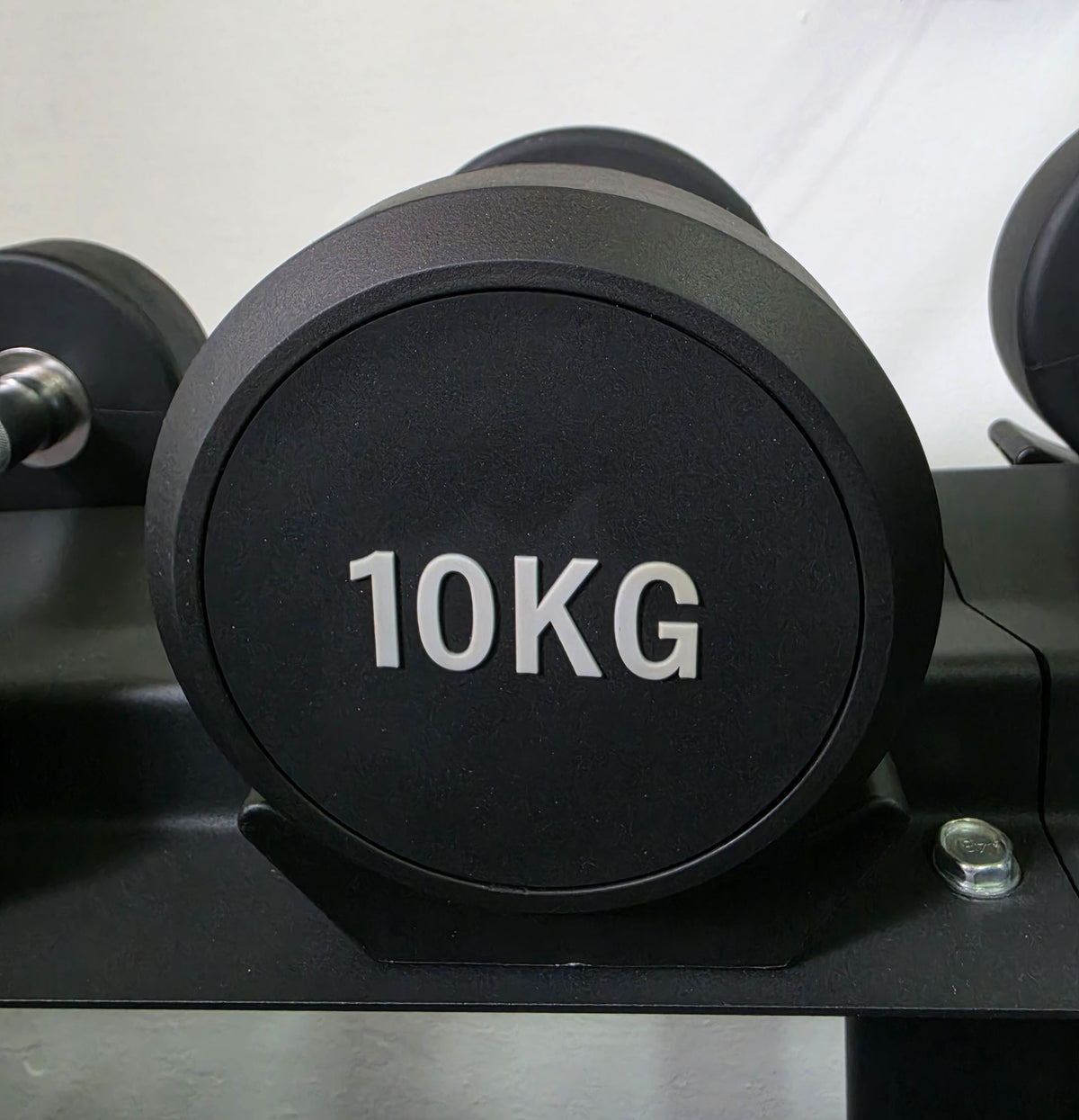 Rubber Dumbbell Set from 2.5kg to 30kg, in 2.5kg increments, 12 rubber-coated dumbbell pairs in the set - NEW