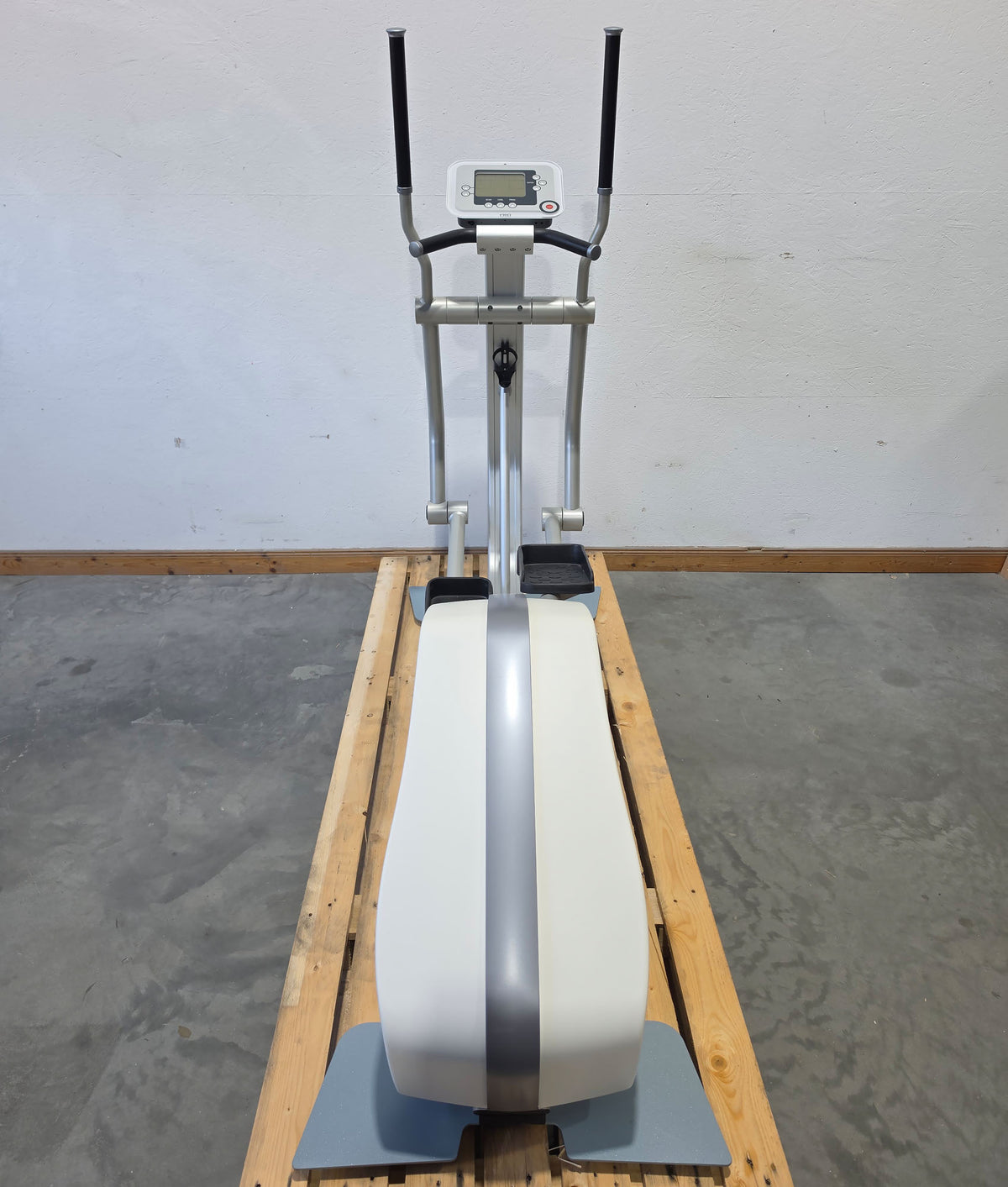 Emotion Fitness Motion Cross 800 med, with large training program, watt training, elliptical trainer, cross trainer, branded Frei AG, used - refurbished condition