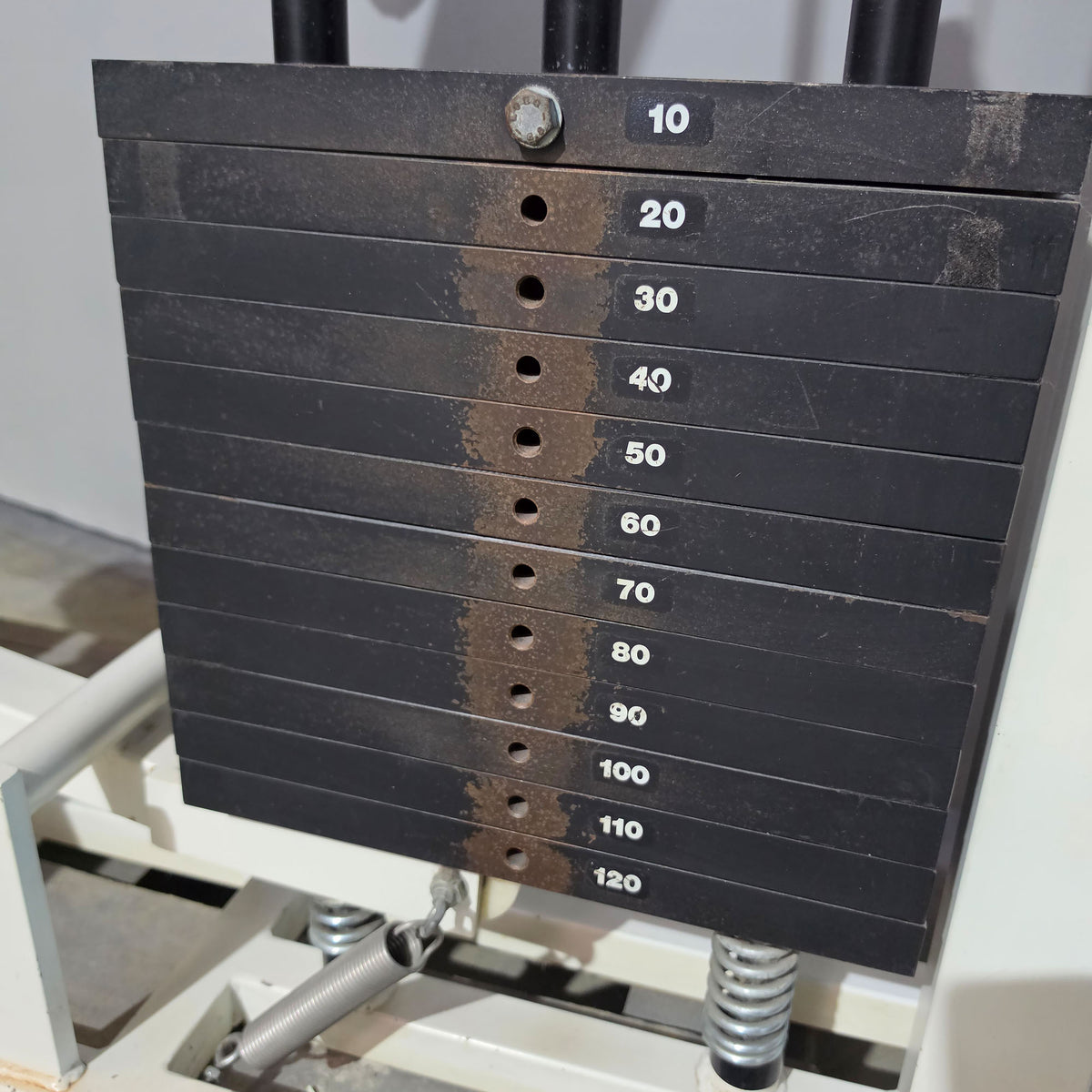 Künzler Butterfly, Pec Fly with entry aid, Oldschool Bodybuilding, Frame color White, used with signs of wear