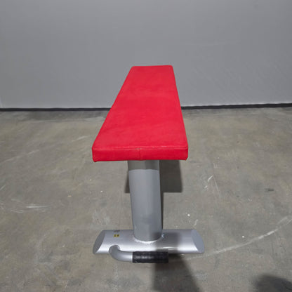 Teuwsen Flat Bench, frame silver, upholstery red, used - with signs of use