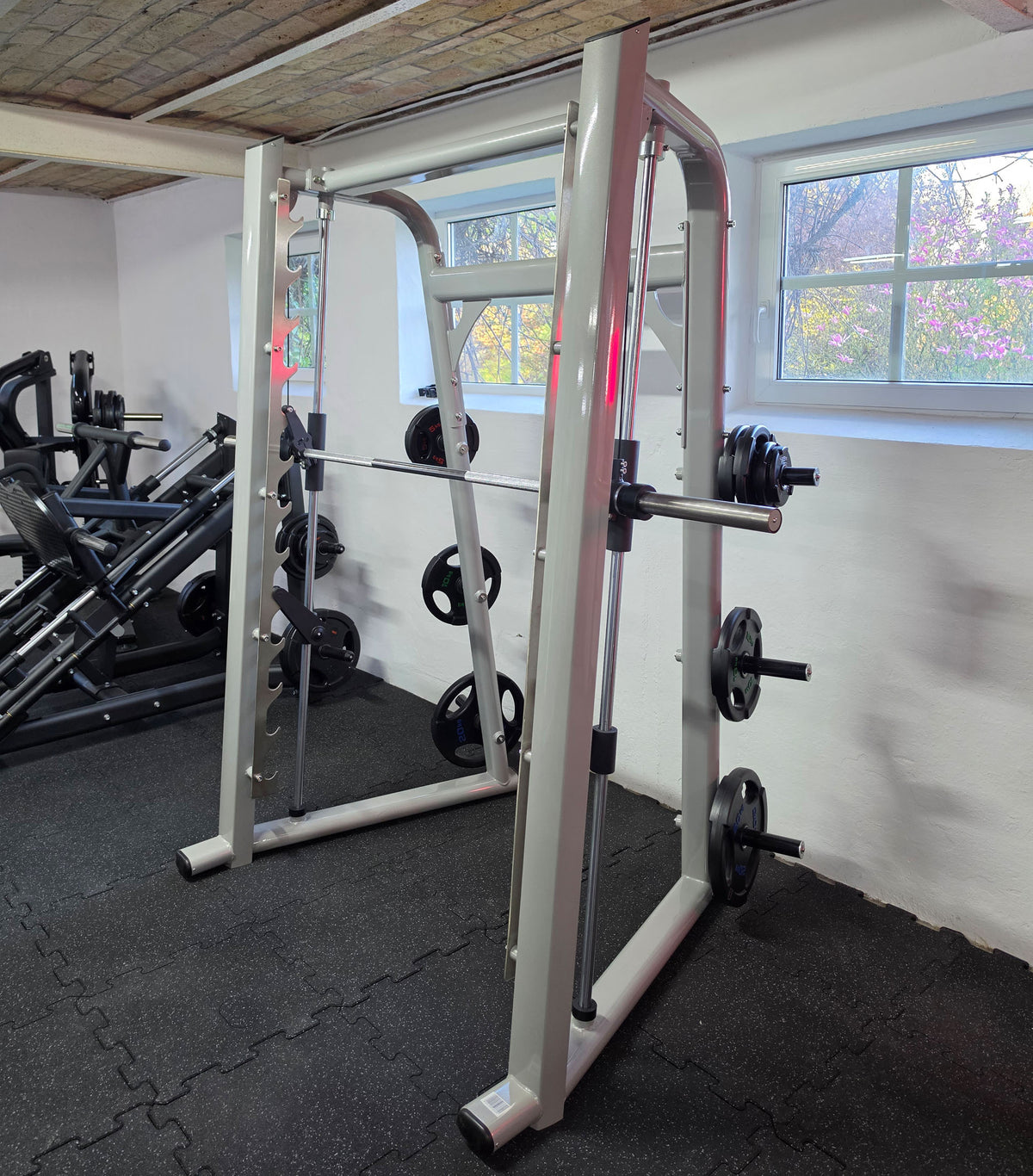 DankSport Multipress guided, Smith Machine, Frame Color Silver and Black, NEW