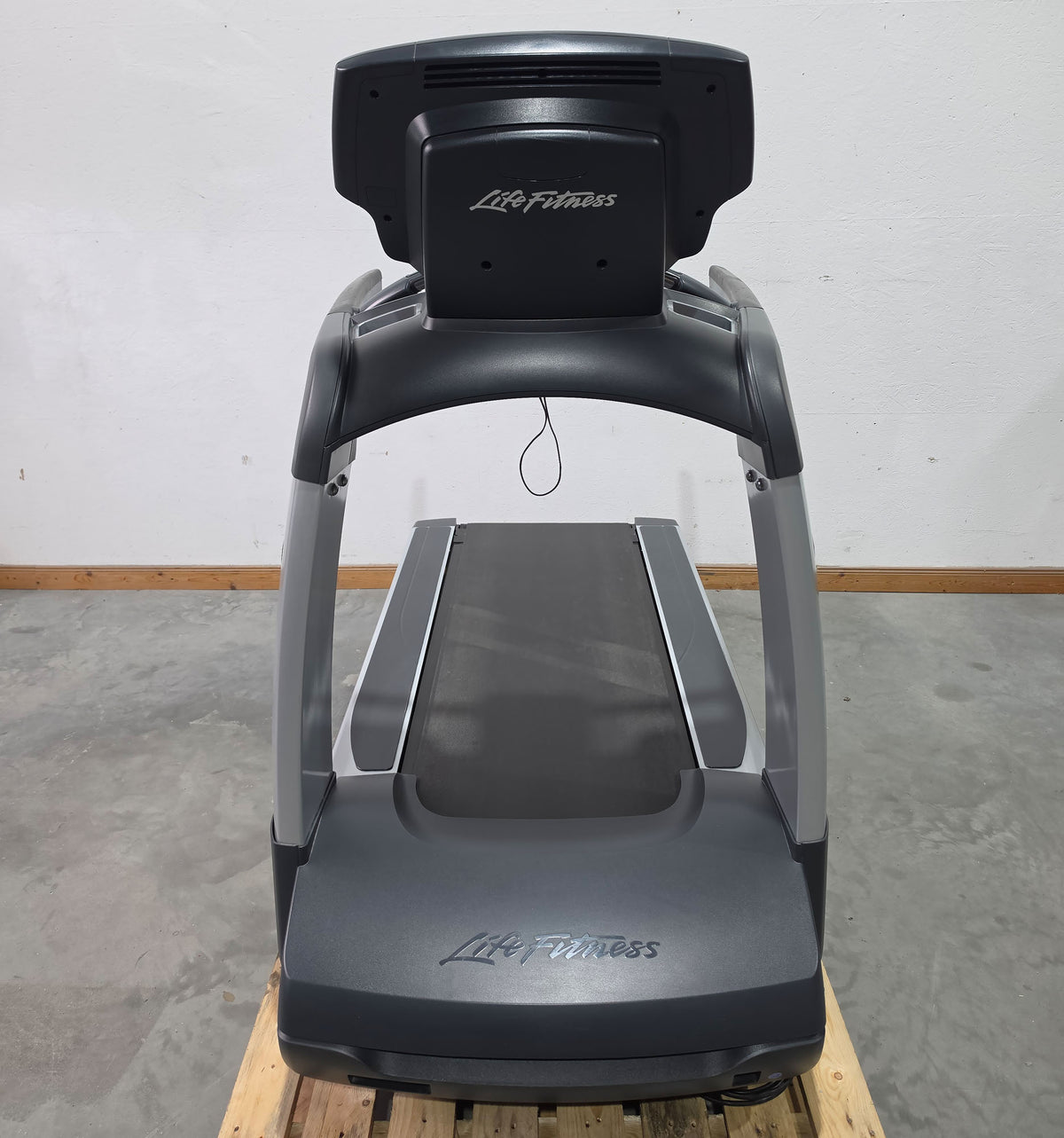 Life Fitness Laufband 95T - Elevation Series 95t - Engage 7" Touchscreen Konsole, gebraucht - überholter Zustand