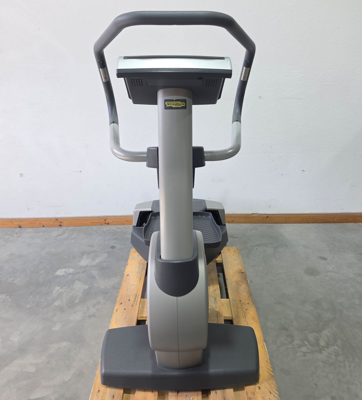 Technogym Wave Excite Line 700 Stepper - Inliner - Ski Elliptical, LED Display, used - refurbished condition