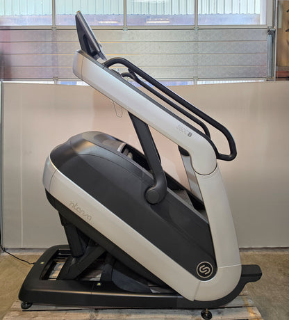 Intenza Escalate Stairclimber 550 Ci, Stair Climber, Stair, 20-level adjustable incline, LED Display, used - refurbished condition