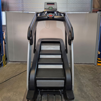 Intenza Escalate Stairclimber 550 Ci, Stair Climber, Stair, 20-level adjustable incline, LED Display, used - refurbished condition