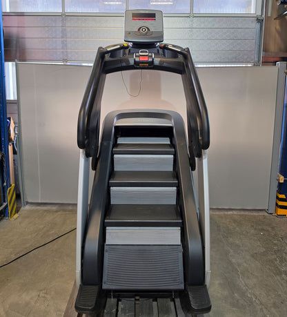 Intenza Escalate Stairclimber 550 Ci, Stair Climber, Stair, 20-level adjustable incline, LED Display, used - refurbished condition