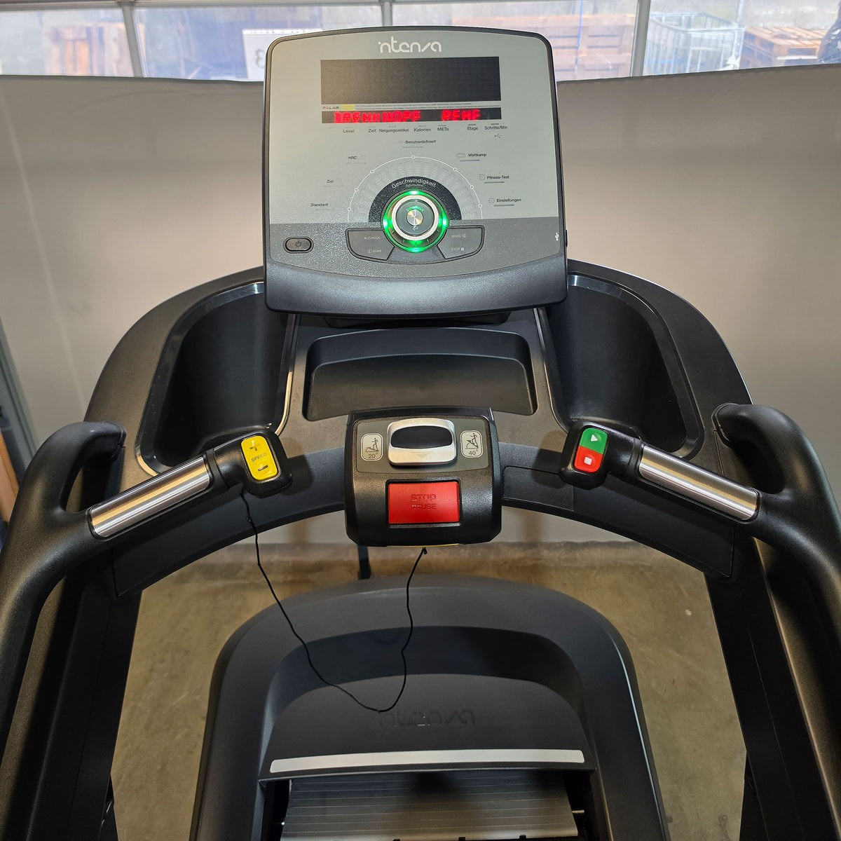 Intenza Escalate Stairclimber 550 Ci, Stair Climber, Stair, 20-level adjustable incline, LED Display, used - refurbished condition