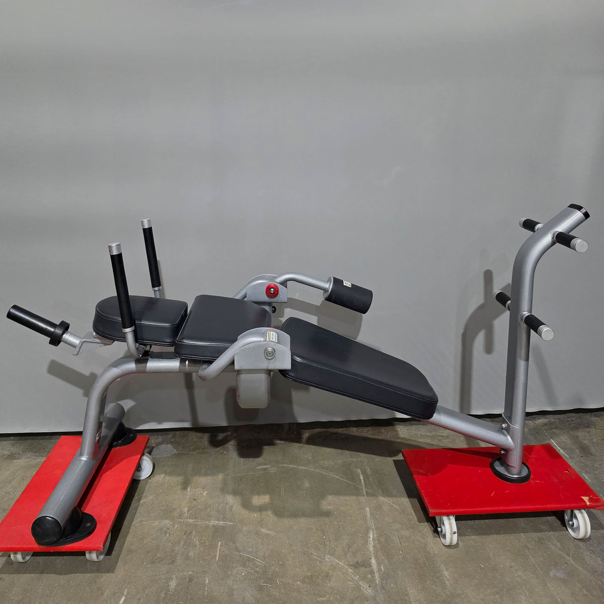 Matrix Aura G3-PL50 Abdominal Bench Jackknife, Abdominal Muscle Machine Plate Loaded, Ab Crunch Bench, Color Silver, Used