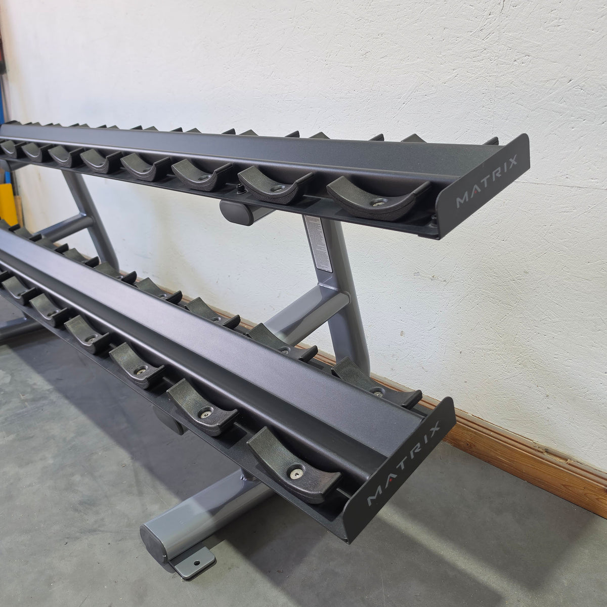 Matrix dumbbell rack for 10 pairs, Magnum 10-Pair Pro-Style Dumbbell Rack MG-A510, with cradles, silver color, used - good, tested condition