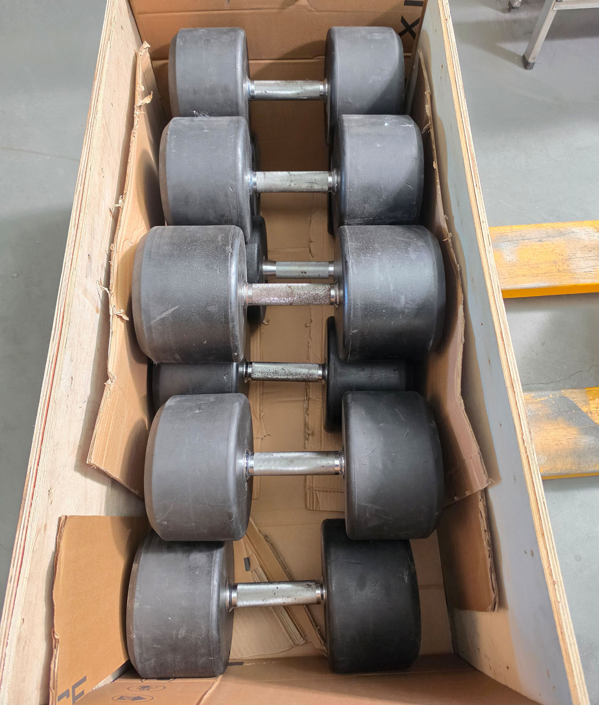 Jordan und Ziva 4 Paare Kurzhanteln aus Urethane 42,5 bis 50kg in 2,5kg Stufen - Material ähnlich Gummi bzw Polyurethane, gebraucht - mit Gebrauchsspuren