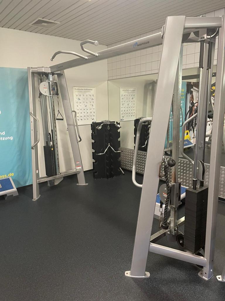 Nautilus Nitro EVO und Plus Serie - Kraftgeräte Set - 23 Fitnessgeräte und 3 Bänke im Set - gebraucht - TOP Zustand