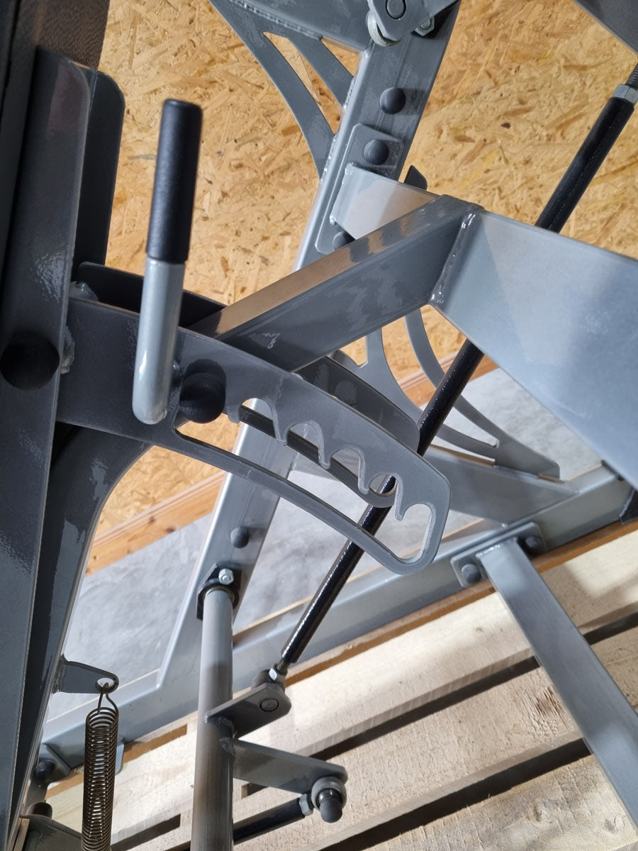 Plate loaded Set, 11 Kraftgeräte, Hammer Strength Nachbau, gebraucht - geprüfter Zustand