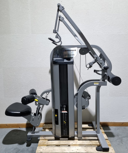 Nautilus Nitro EVO und Plus Serie - Kraftgeräte Set - 23 Fitnessgeräte und 3 Bänke im Set - gebraucht - TOP Zustand
