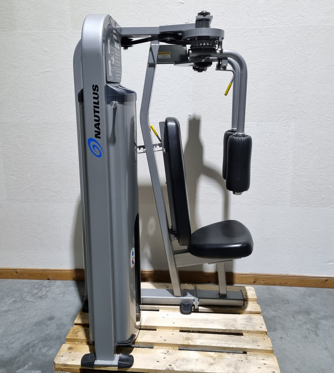 Nautilus Nitro EVO und Plus Serie - Kraftgeräte Set - 23 Fitnessgeräte und 3 Bänke im Set - gebraucht - TOP Zustand
