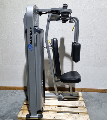 Nautilus Nitro EVO und Plus Serie - Kraftgeräte Set - 23 Fitnessgeräte und 3 Bänke im Set - gebraucht - TOP Zustand