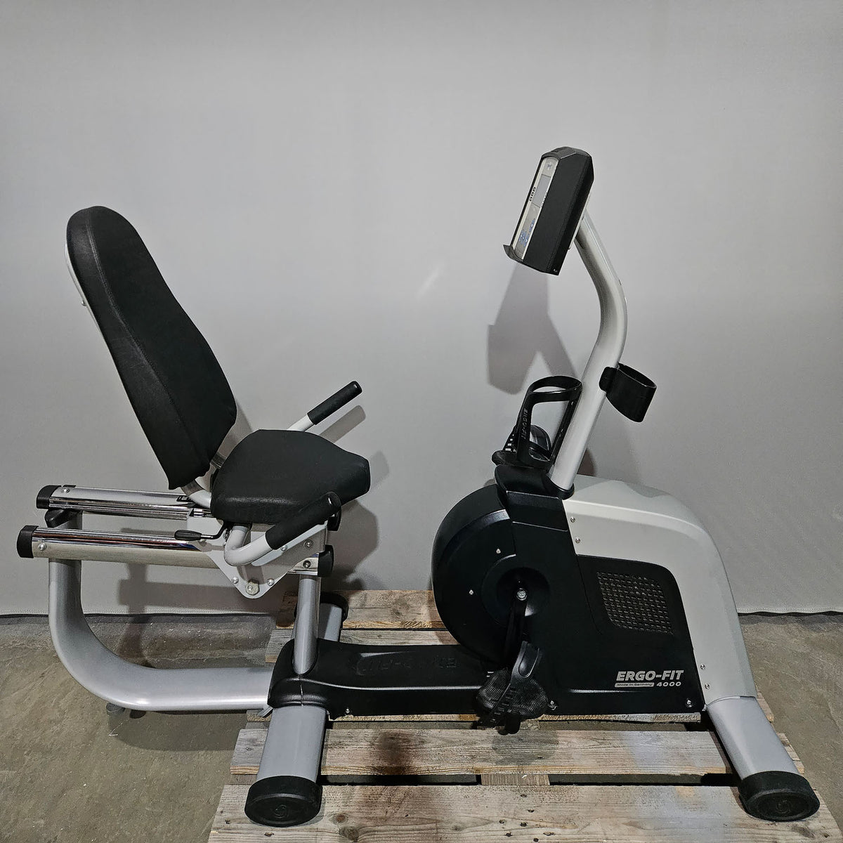 Ergo-Fit Recumbent 4000, LiegeErgometer, tiefer Durchstieg, gebrauchter - überholter Zustand