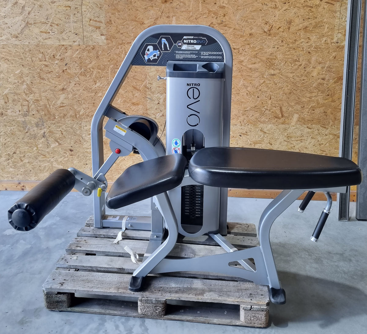 Nautilus Nitro EVO und Plus Serie - Kraftgeräte Set - 23 Fitnessgeräte und 3 Bänke im Set - gebraucht - TOP Zustand