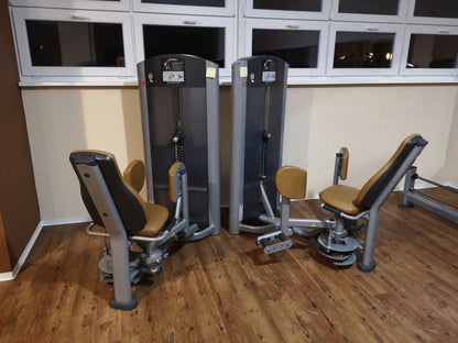 Life Fitness & Hammer Strength - 93 Fitnessgeräte - Kraftgeräte, Cardiogeräte, Plate loaded Geräte, Bänke etc - komplettes Fitnessstudio - gebraucht - TOP Zustand