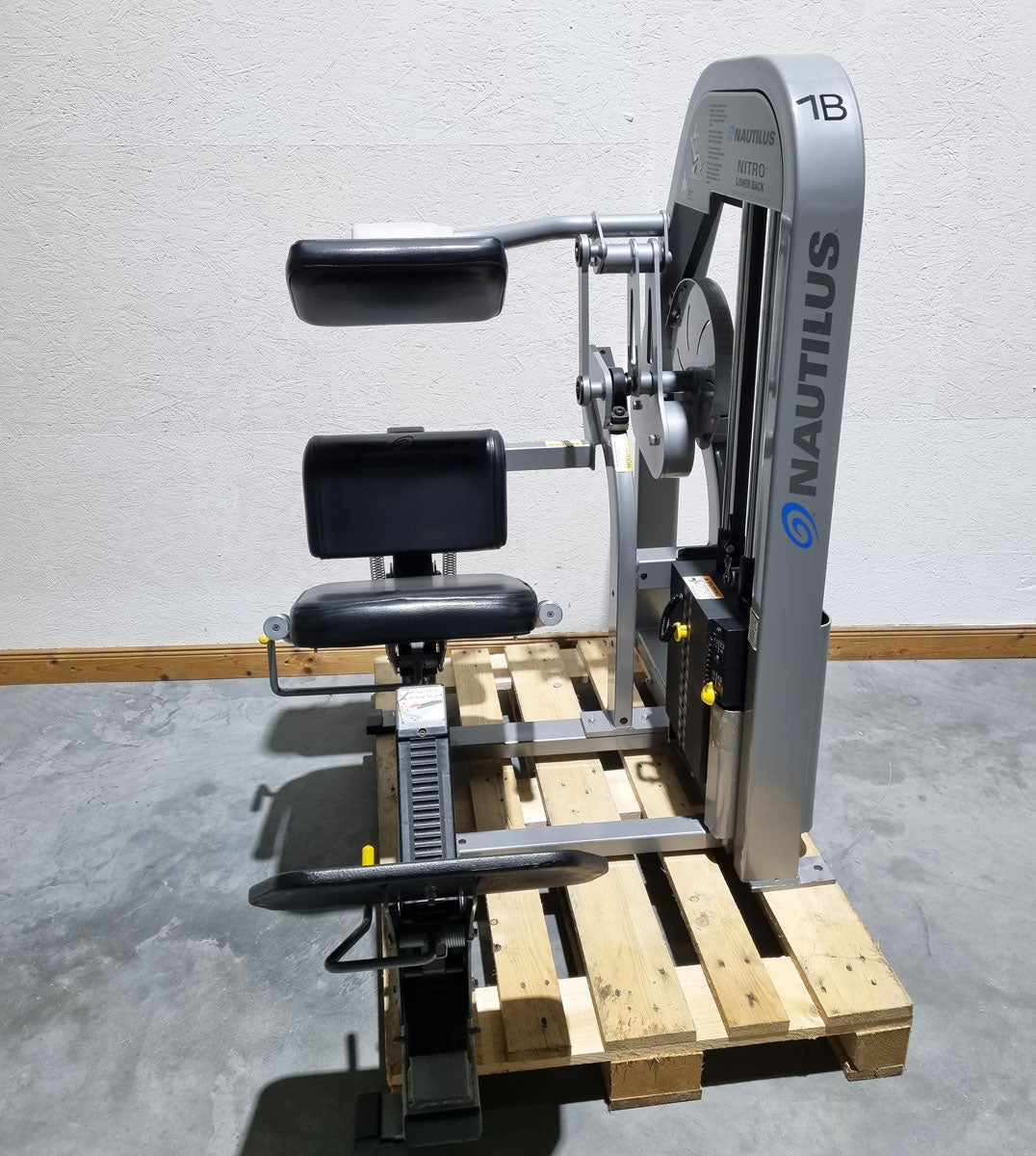 Nautilus Nitro EVO und Plus Serie - Kraftgeräte Set - 23 Fitnessgeräte und 3 Bänke im Set - gebraucht - TOP Zustand