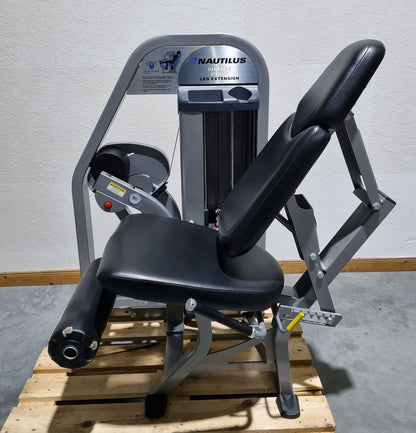 Nautilus Nitro EVO und Plus Serie - Kraftgeräte Set - 23 Fitnessgeräte und 3 Bänke im Set - gebraucht - TOP Zustand
