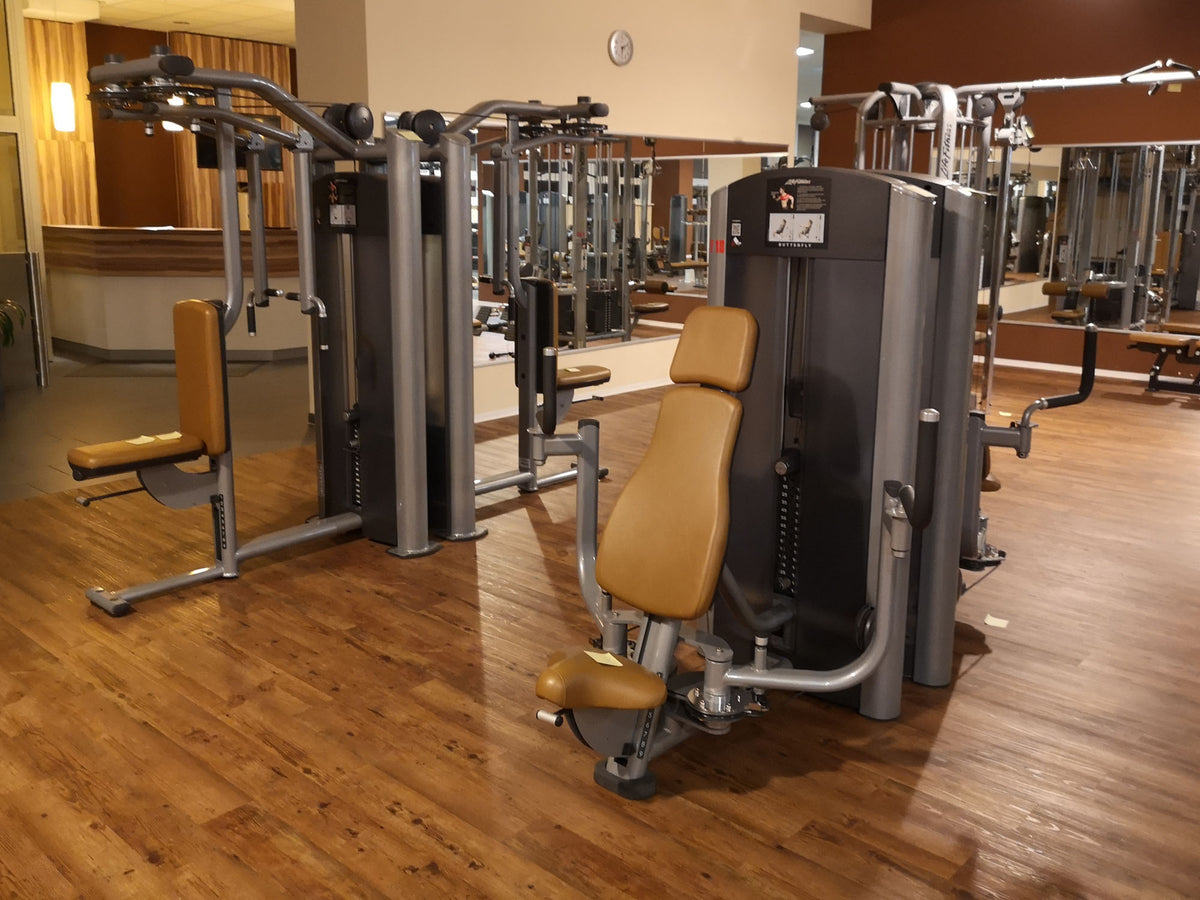 Life Fitness & Hammer Strength - 93 Fitnessgeräte - Kraftgeräte, Cardiogeräte, Plate loaded Geräte, Bänke etc - komplettes Fitnessstudio - gebraucht - TOP Zustand