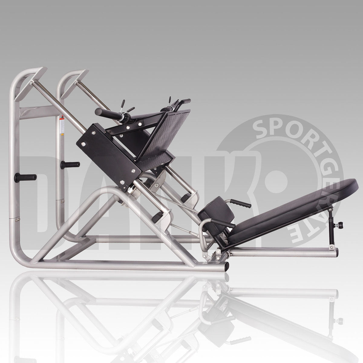 Danksport S-Line strength training equipment, equipment park with approximately 22 fitness machines and accessories, color silver, upholstery brown - New equipment / exhibition equipment