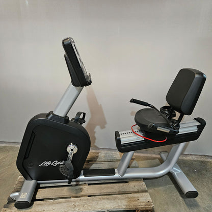 Cardio equipment set 8 pieces from Life Fitness, Integrity X, new models, 2 treadmills, 2 cross trainers, 2 ergometers and 2 recumbents etc., used - refurbished condition