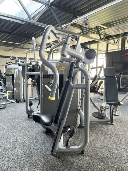 TechnoGym 13 Kraftgeräte im Set, Element Line Serie, gebraucht - überholter Zustand