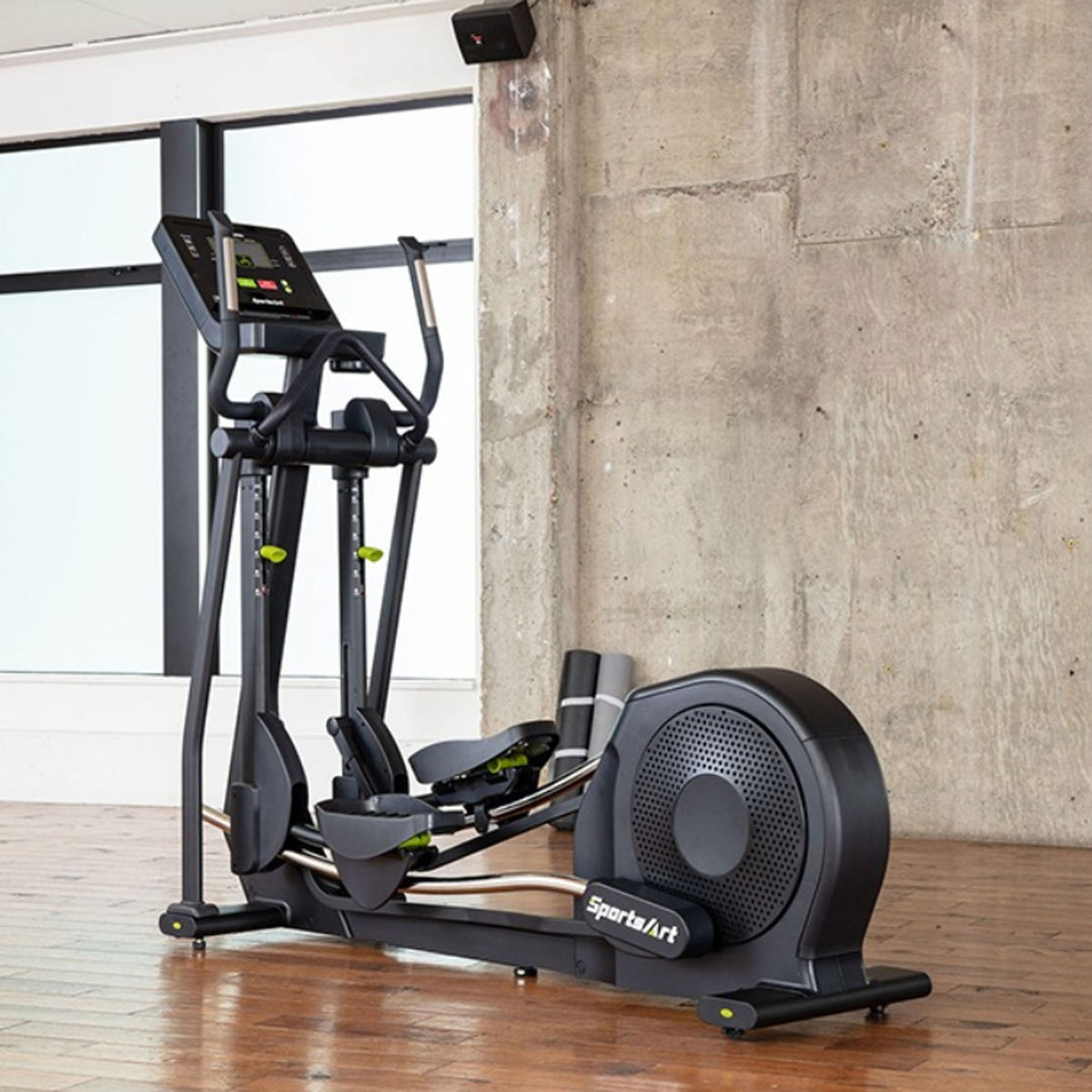 Sportsart Elliptical, Ellipsentrainer E873