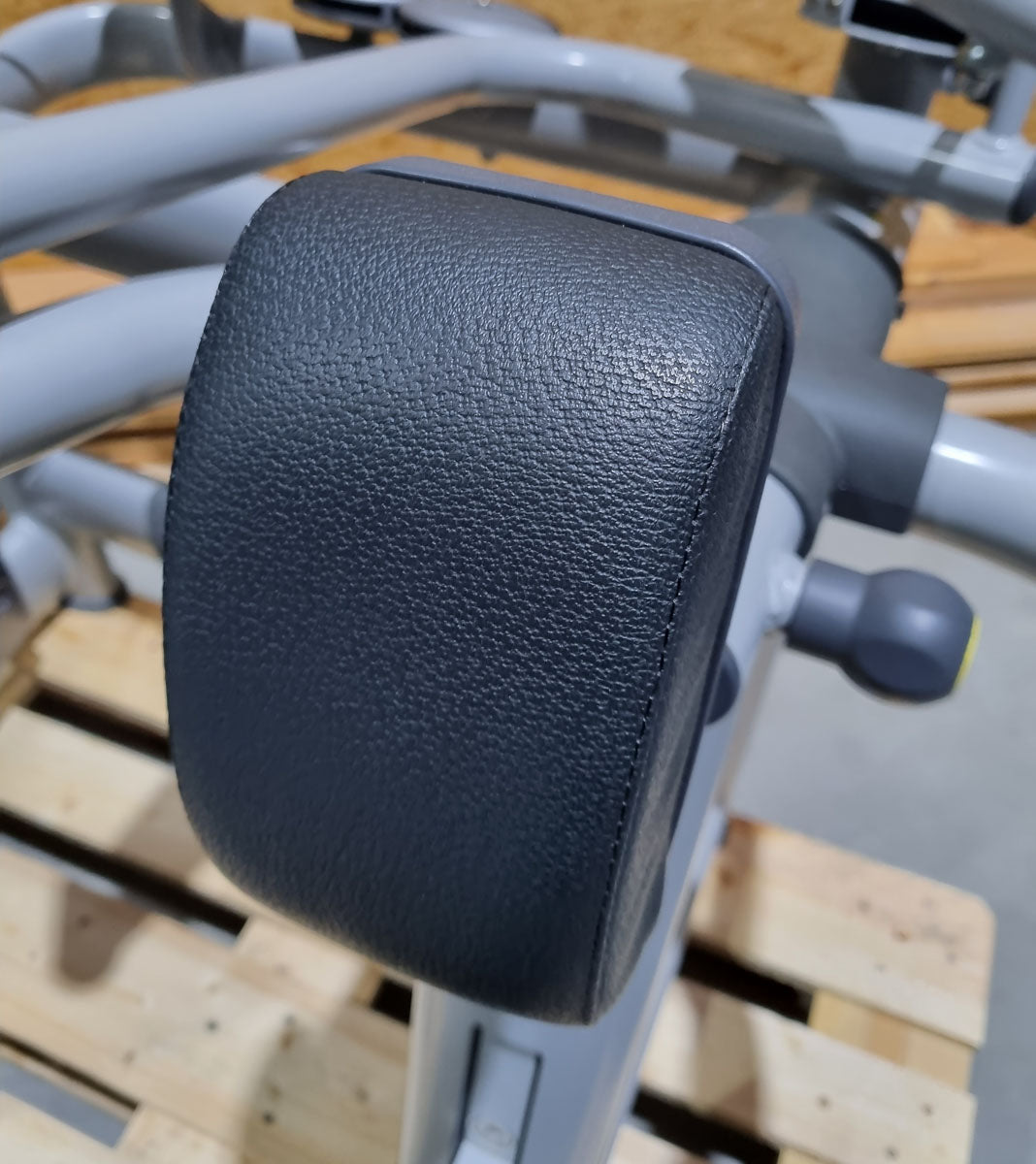 TechnoGym 15 Kraftgeräte im Set, Selection Line, Neue Version mit Plastikverkleidungen, gebraucht - überholter Zustand