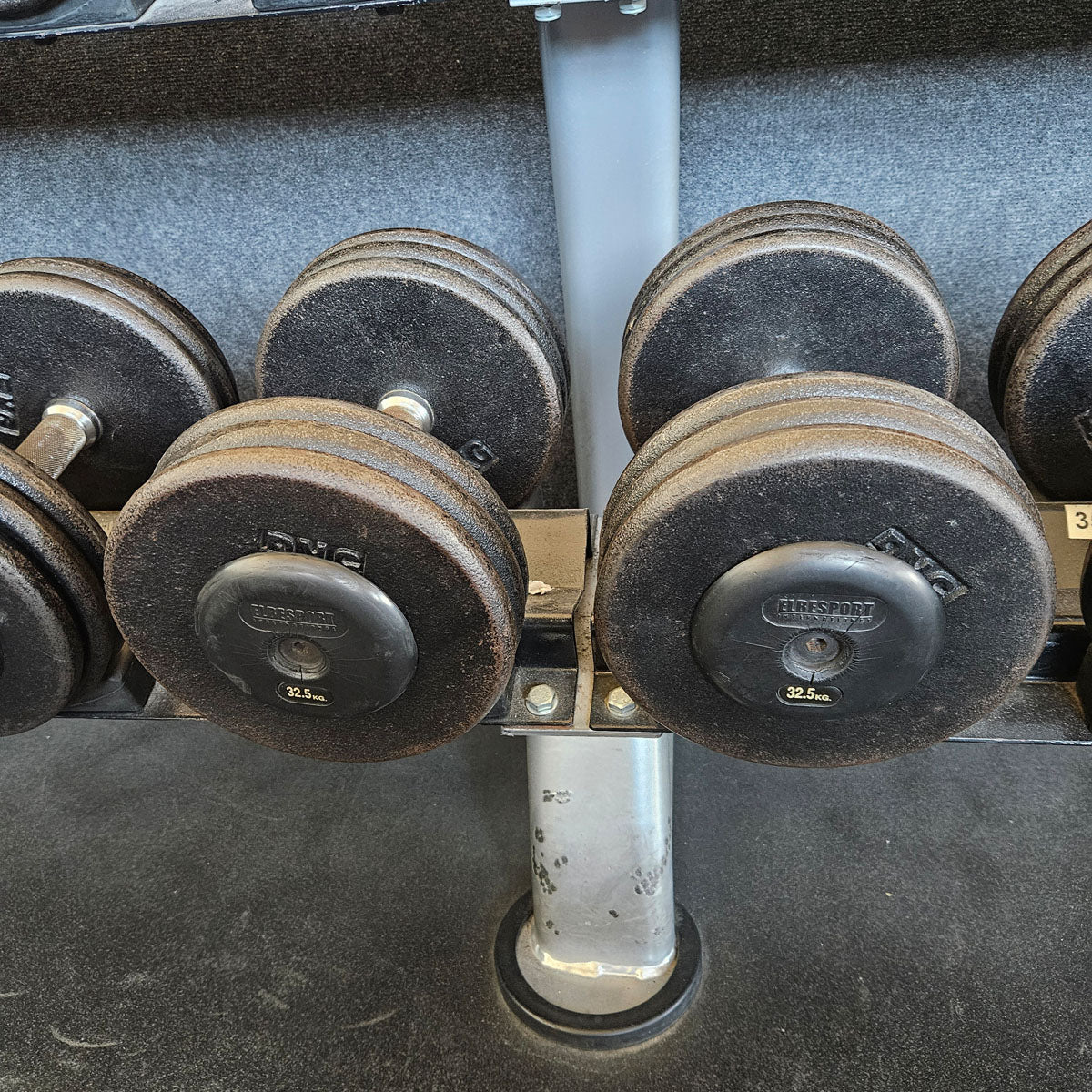 ElbeSport cast iron dumbbell set from 2.5 to 60 kg in 2.5 kg increments (24 pairs) Oldschool, INCLUDING dumbbell racks, used - with signs of wear