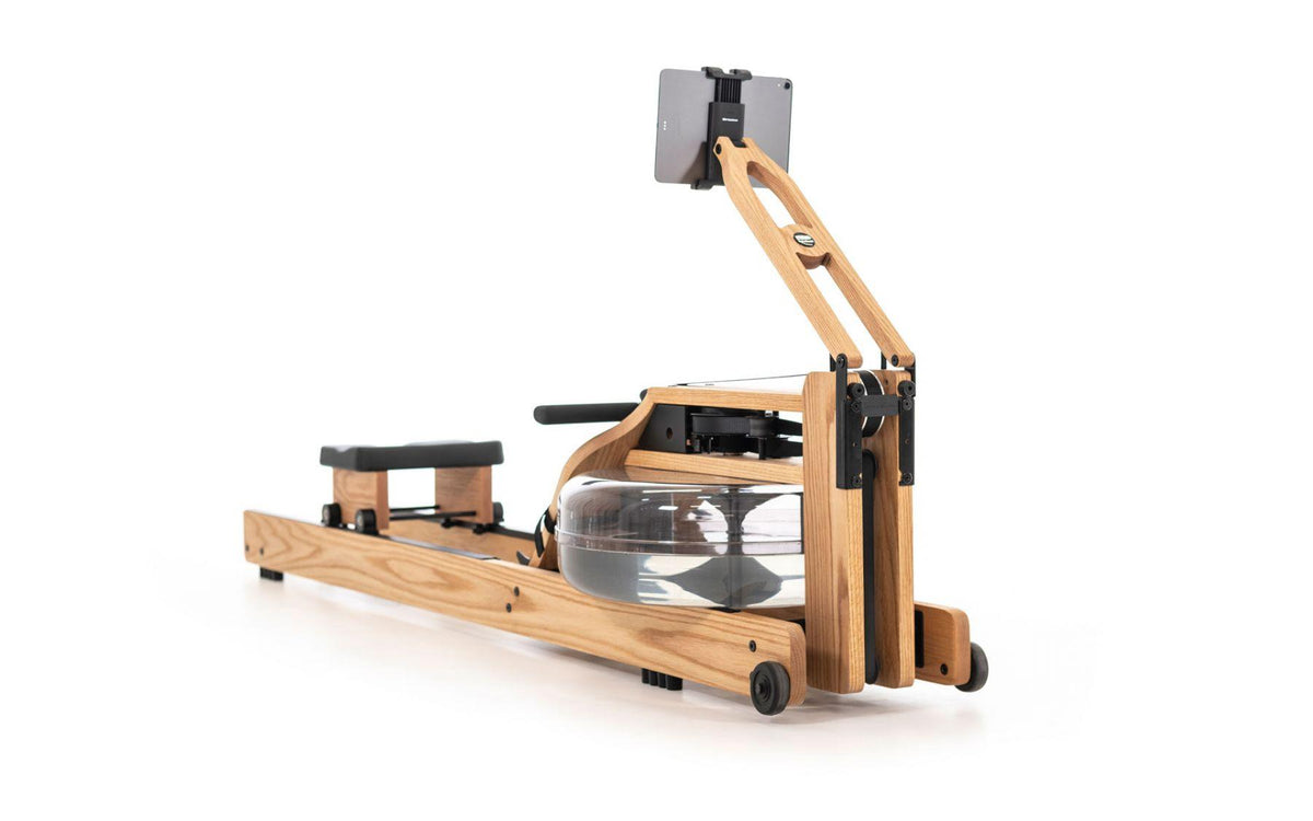 Rudergerät aus Holz mit Tablet-Halterung, Marke WaterRower.