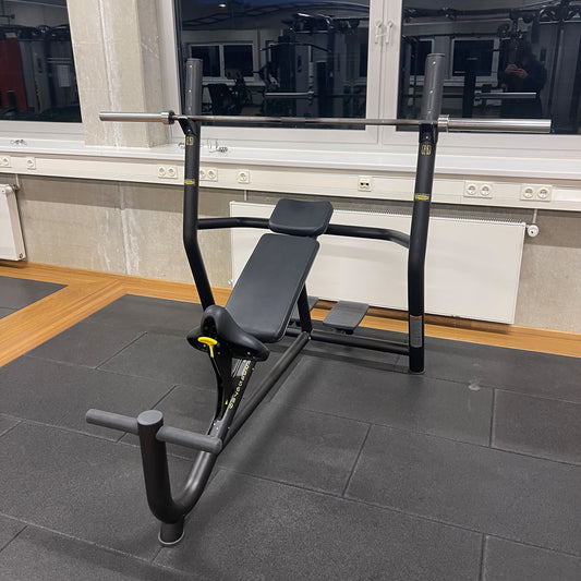 Technogym Schrägdrückerbank, Olympic Inclined Bench, Hantelbank zum Schrägbankdrücken, Rahmenfarbe Schwarz, gebraucht - überholter Zustand