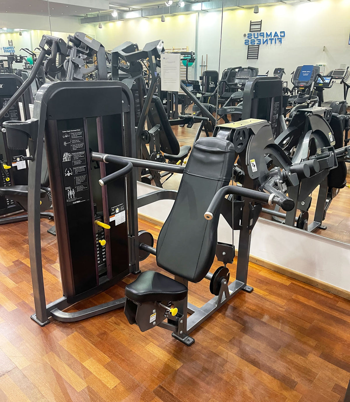 Cybex Eagle, VR1 und VR3 Kraftgeräte Set, 17 Fitnessgeräte ( 18 Stationen ) Made in USA - gebraucht - überholter Zustand