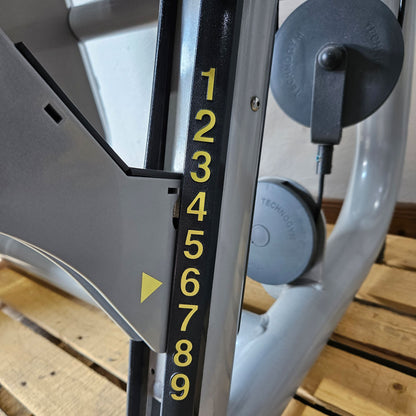 TechnoGym 12 Kraftgeräte im Set, Element Line Serie, Kraftgerätepark Fitnessstudio, gebraucht - überholter Zustand