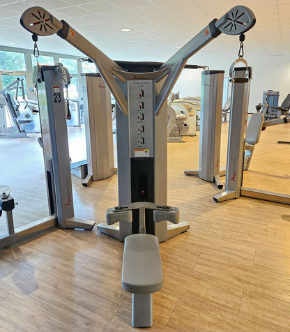 Freemotion Lat G620 - Latzug am Kabel, Lat Pulldown, Rücken Krafttrainingsgerät aus der Genesis Serie, Rahmenfarbe Silber, gebraucht - überholter Zustand