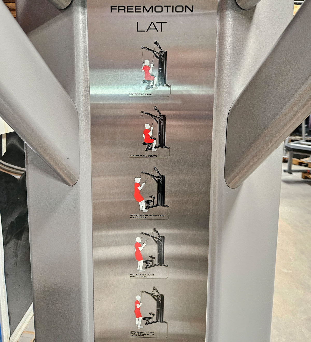 Freemotion Lat G620 - Latzug am Kabel, Lat Pulldown, Rücken Krafttrainingsgerät aus der Genesis Serie, Rahmenfarbe Silber, gebraucht - überholter Zustand