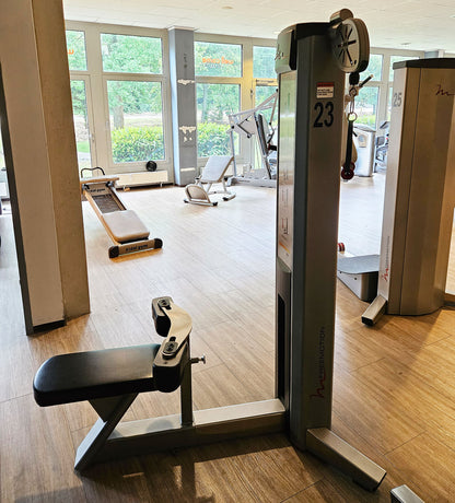 Freemotion Row G604 - Cable rowing machine, rowing machine, back strength training device from the Genesis series, frame color silver, used - refurbished condition