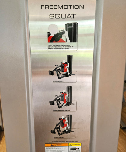 Freemotion Squat G610 - Squat machine, leg strength training device from the Genesis series, frame color silver, used - refurbished condition