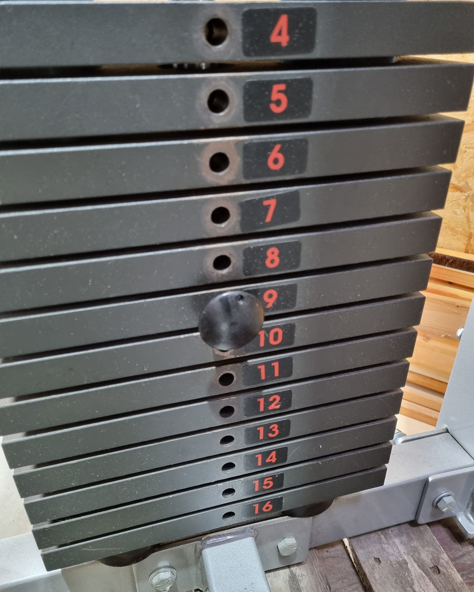 Hoist Multi Kraftstations Turm - Multistation mit Kabelzug, Kraftstation mit Gewichtsblöcken, gebraucht - überholter Zustand